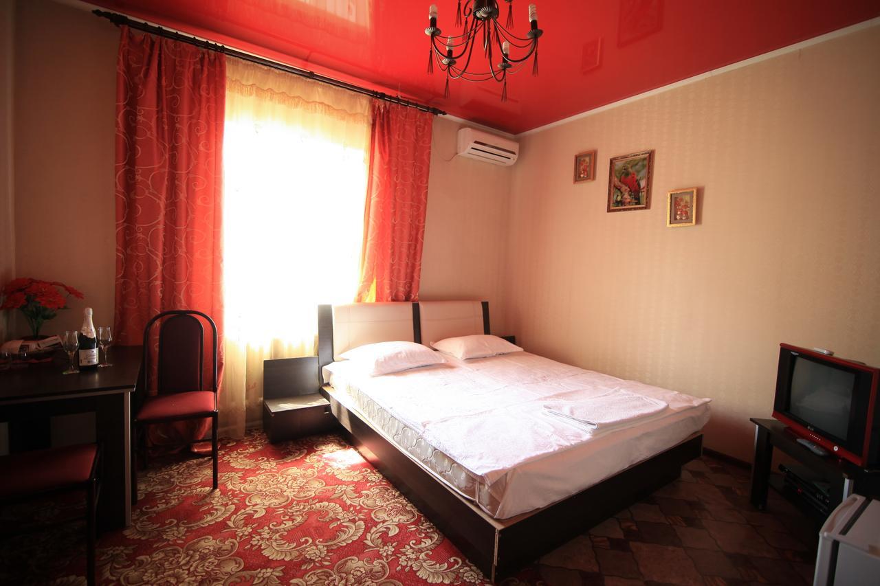 Motel Carzone Biškek Exteriér fotografie